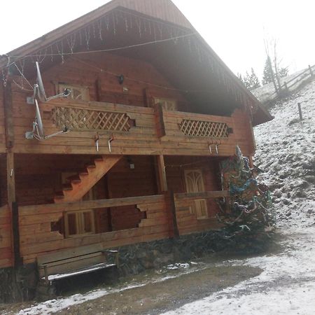 Edelveys Hotel Vorokhta Exterior photo